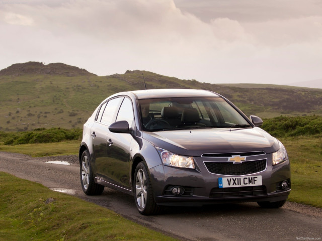 Chevrolet Cruze Hatchback фото