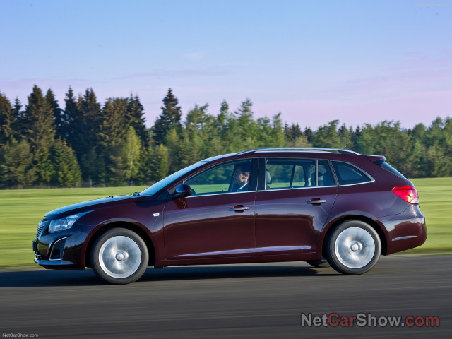 Chevrolet Cruze Station Wagon фото