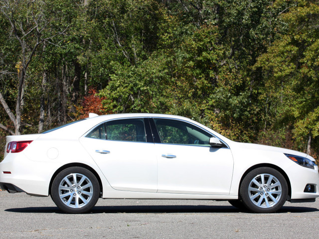 Chevrolet Malibu фото