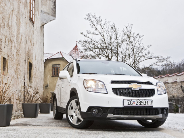 Chevrolet Orlando фото