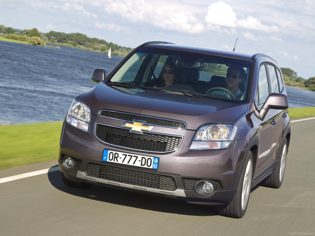 Chevrolet Orlando фото