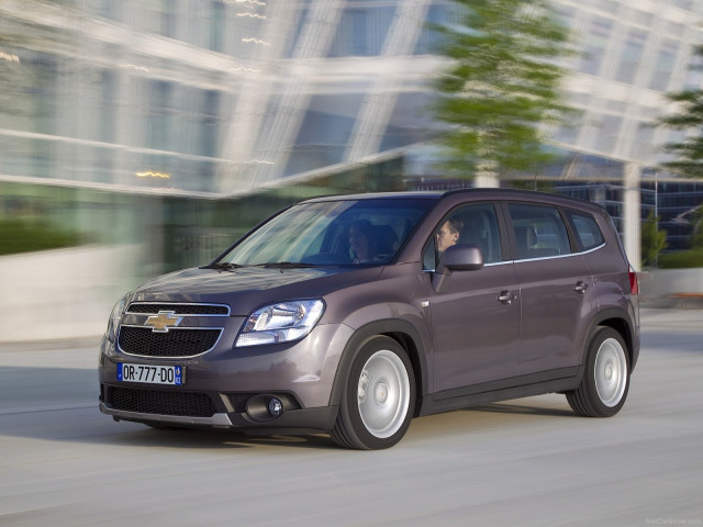 Chevrolet Orlando фото