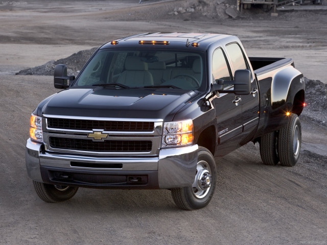 Chevrolet Silverado Crew Cab фото