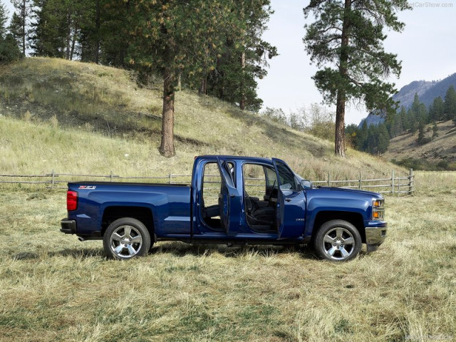 Chevrolet Silverado фото