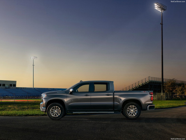 Chevrolet Silverado фото