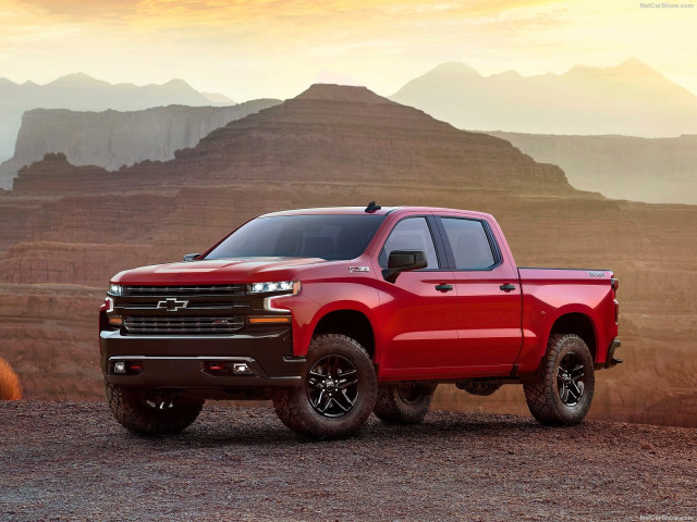 Chevrolet Silverado фото