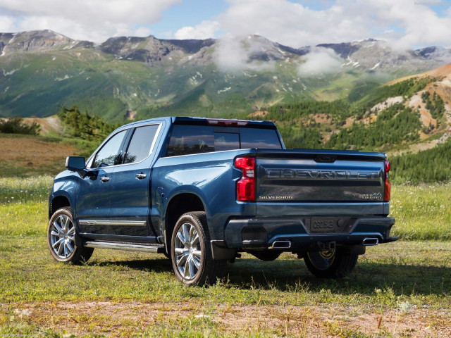 Chevrolet Silverado фото