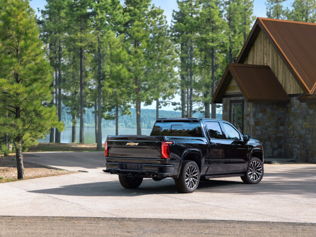 Chevrolet Silverado фото