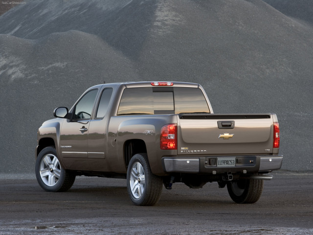 Chevrolet Silverado фото