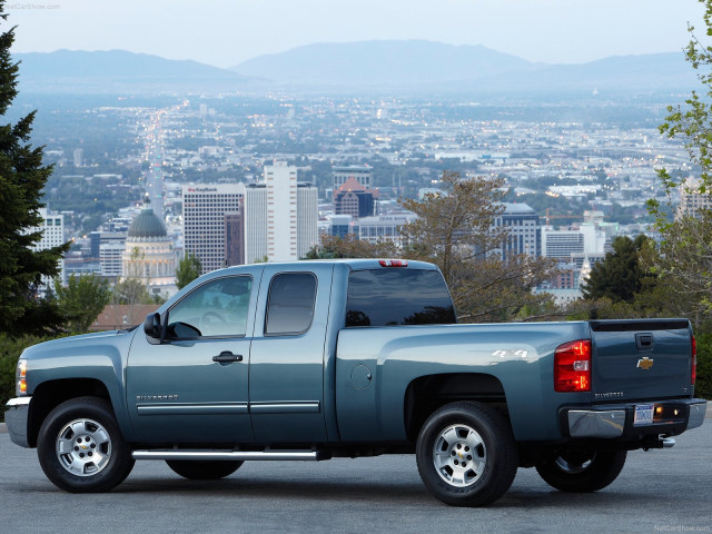 Chevrolet Silverado фото