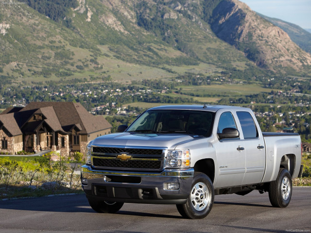 Chevrolet Silverado фото