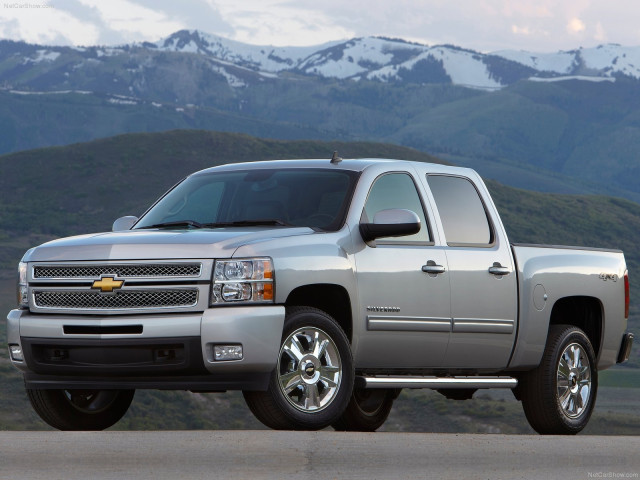 Chevrolet Silverado фото