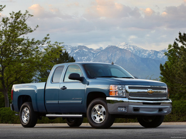 Chevrolet Silverado фото