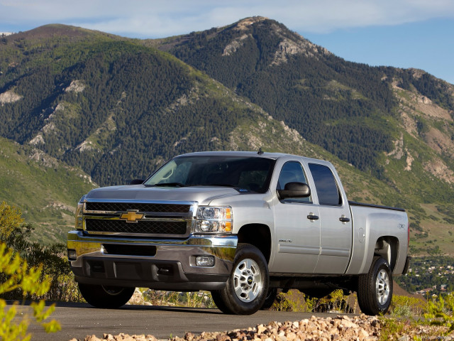 Chevrolet Silverado фото