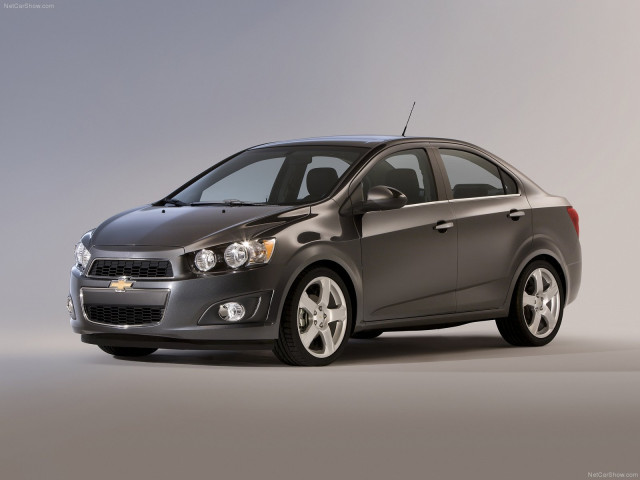 Chevrolet Sonic фото