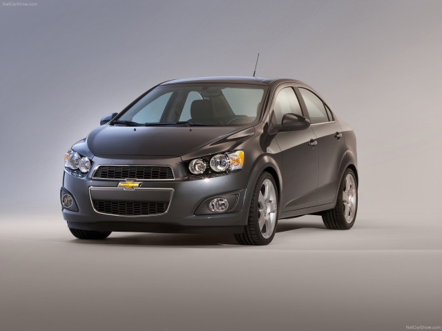 Chevrolet Sonic фото