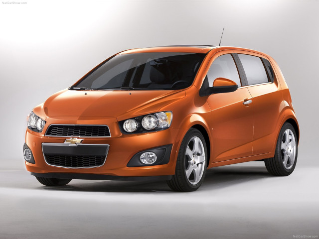 Chevrolet Sonic фото