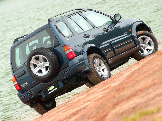 Chevrolet Tracker фото