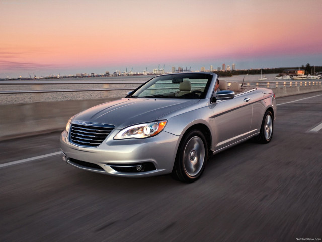 Chrysler 200 Convertible фото