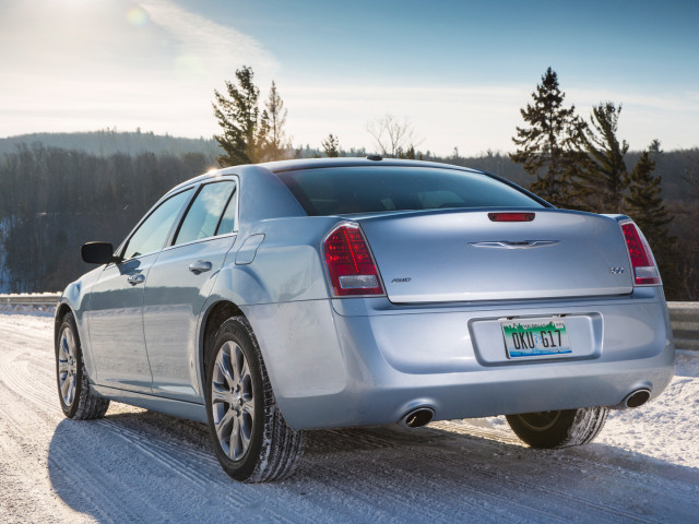 Chrysler 300 Glacier фото