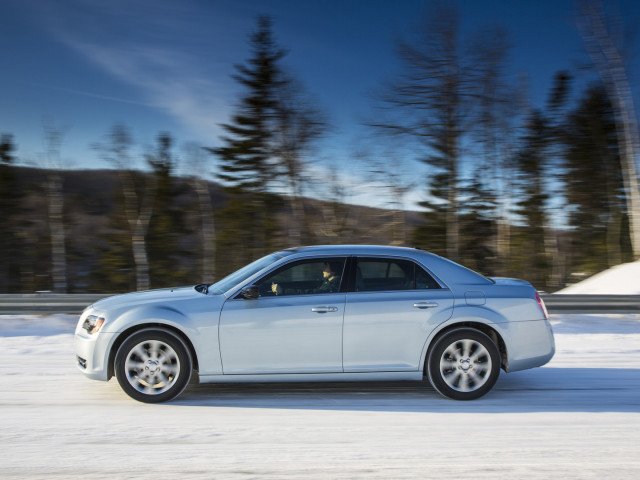 Chrysler 300 Glacier фото