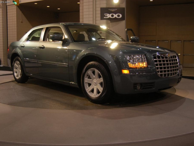 Chrysler 300 Hemi C фото