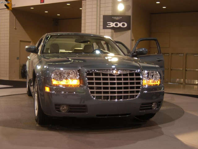 Chrysler 300 Hemi C фото