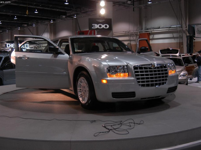 Chrysler 300 Hemi C фото