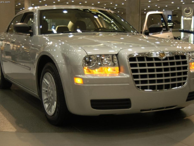 Chrysler 300 Hemi C фото