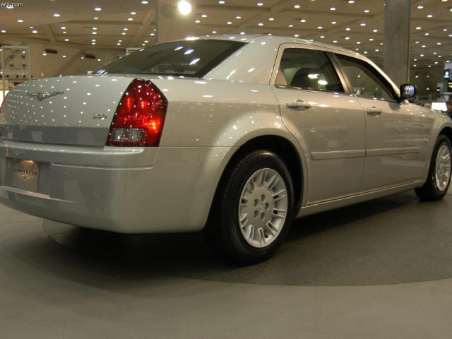 Chrysler 300 Hemi C фото