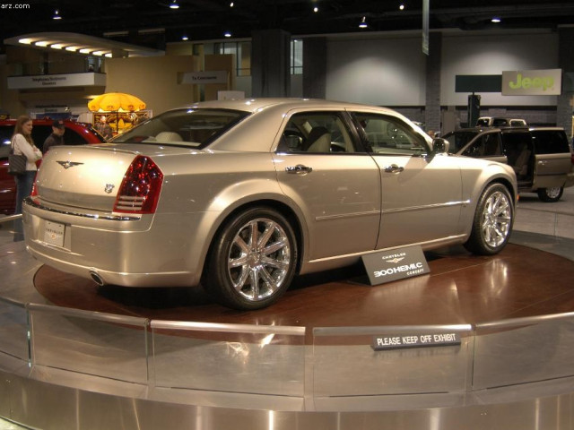 Chrysler 300 Hemi C фото