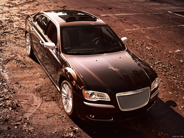 Chrysler 300 Luxury Series фото