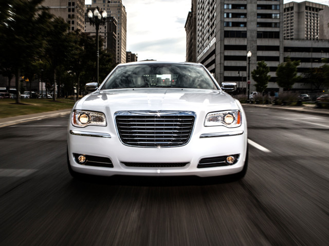 Chrysler 300 Motown Edition фото