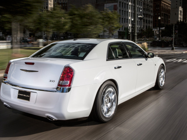 Chrysler 300 Motown Edition фото