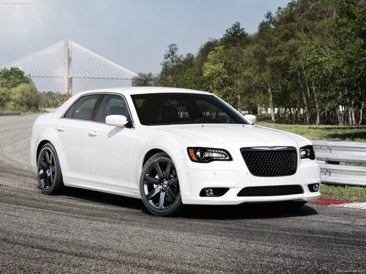 Chrysler 300 SRT8 фото 83353