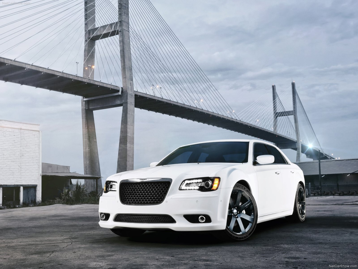 Chrysler 300 SRT8 фото 83357