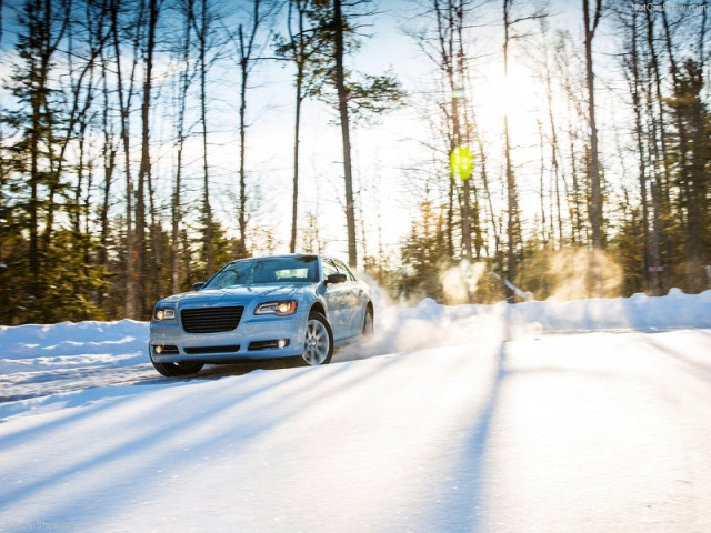 Chrysler 300 фото