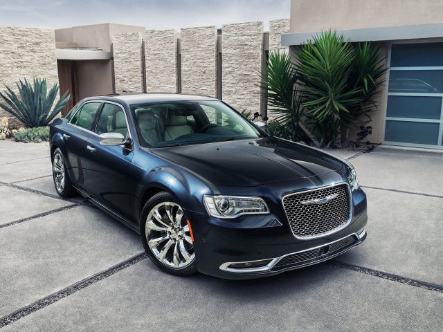 Chrysler 300 фото