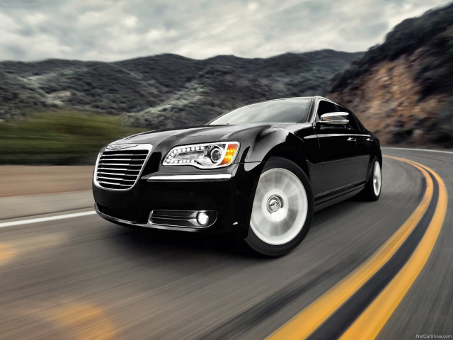 Chrysler 300 фото