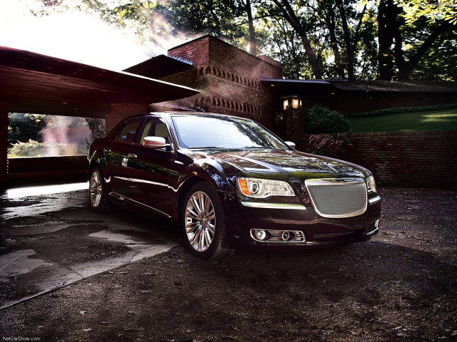 Chrysler 300 фото