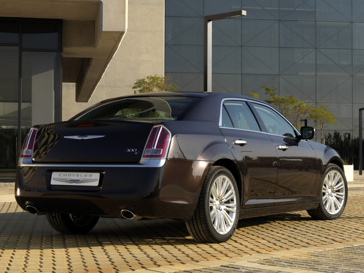 Chrysler 300 фото 97795