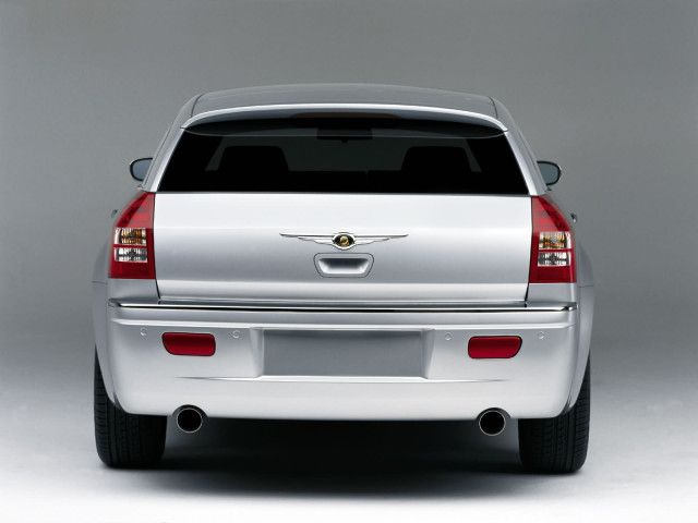 Chrysler 300C Touring фото