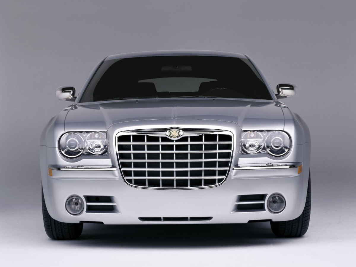 Chrysler 300C Touring фото 6387