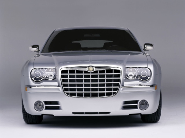 Chrysler 300C Touring фото