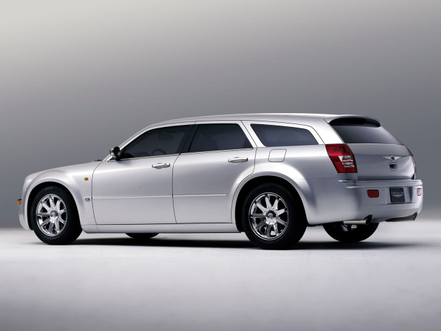 Chrysler 300C Touring фото