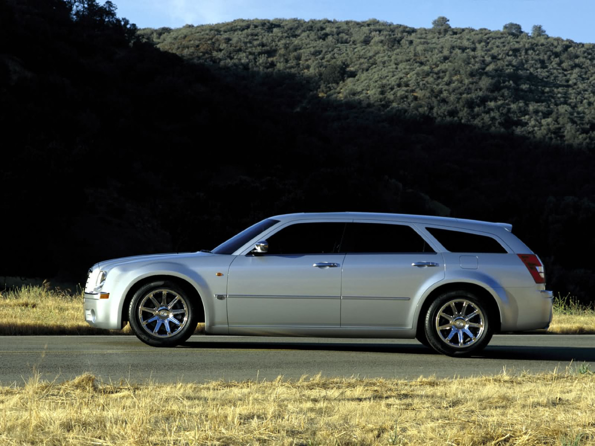 Chrysler 300C Touring фото 6397