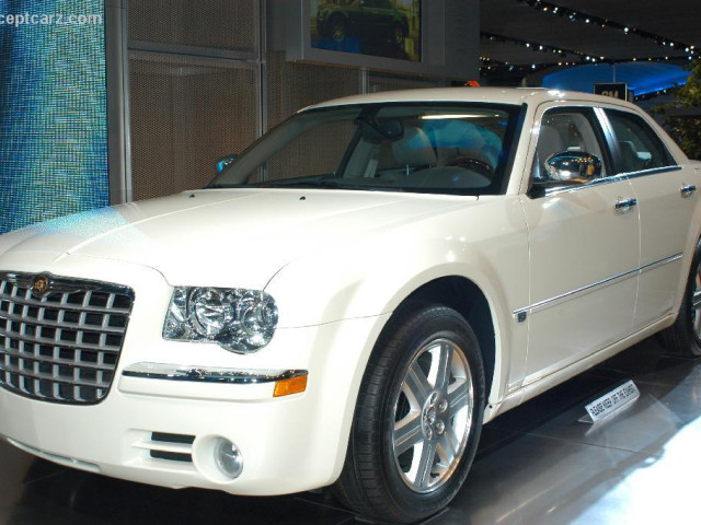 Chrysler 300C фото