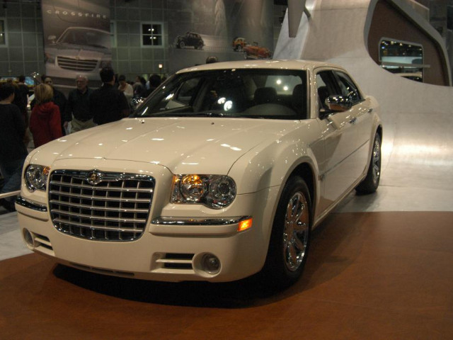 Chrysler 300C фото