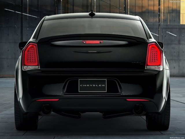 Chrysler 300C фото