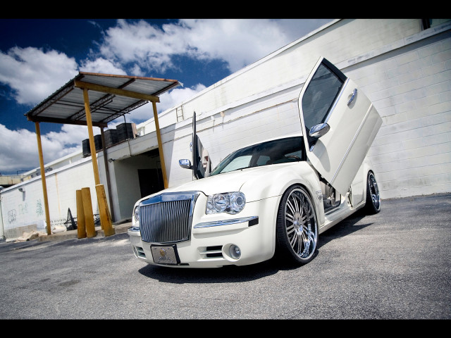 Chrysler 300C фото